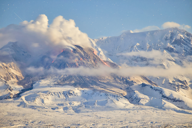 Gunung Berapi Muntahkan Abu Di Kamchatka Media Permata Online