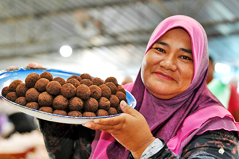 Kuih-muih tradisional Terengganu masih dicari » Media 