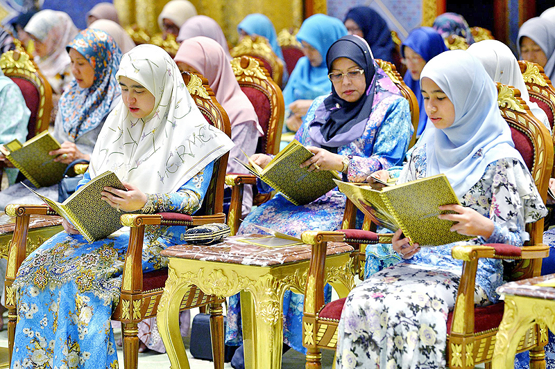 Berkenan berangkat ke Majlis Khatam Al-Quran 73 kali - Media 