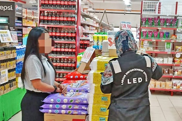 Majikan didenda lambat bayar gaji pekerja | Media Permata ...