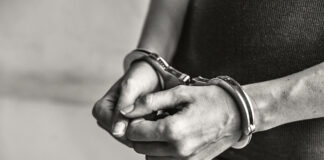 Dua lelaki tinggal lebih masa kena penjara, sebat