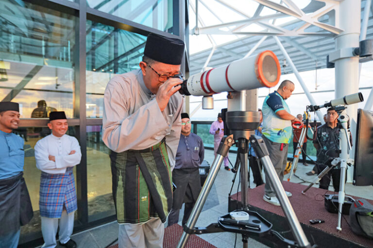 Brunei Sambut 1 Syawal Pada 11 April 