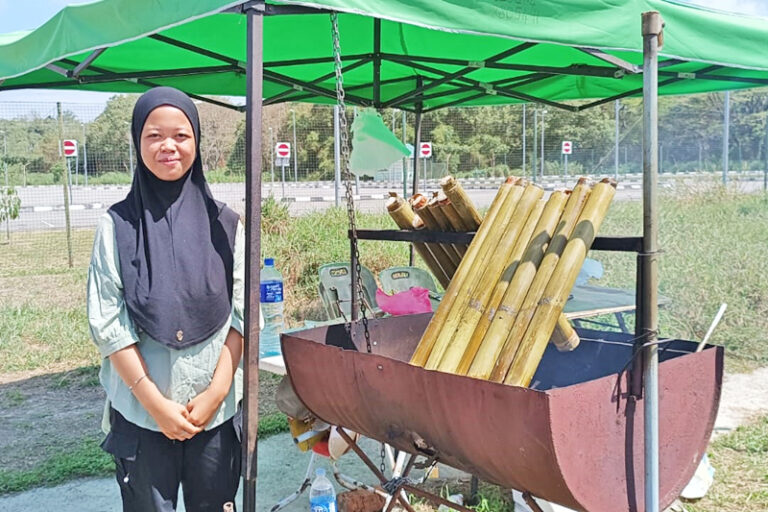 Lemang Hidangan Wajib Aidilfitri 