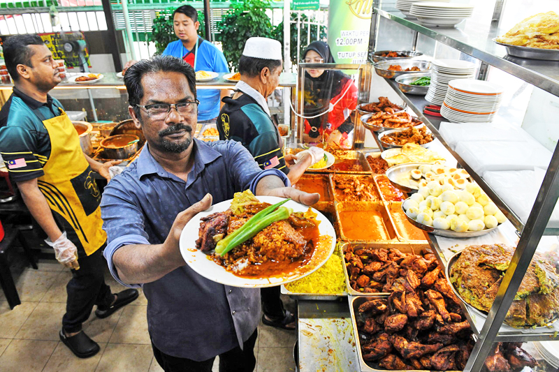 Kandar rice is a favorite dish of all walks of life