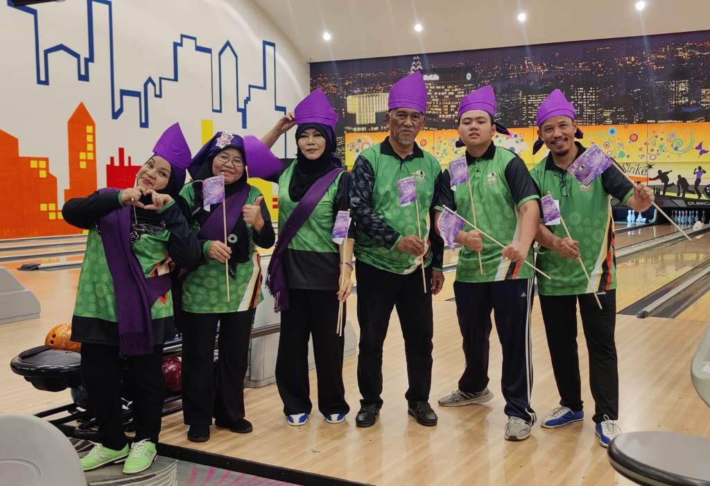 PERBEKAL organizes a bowling match to bring members together