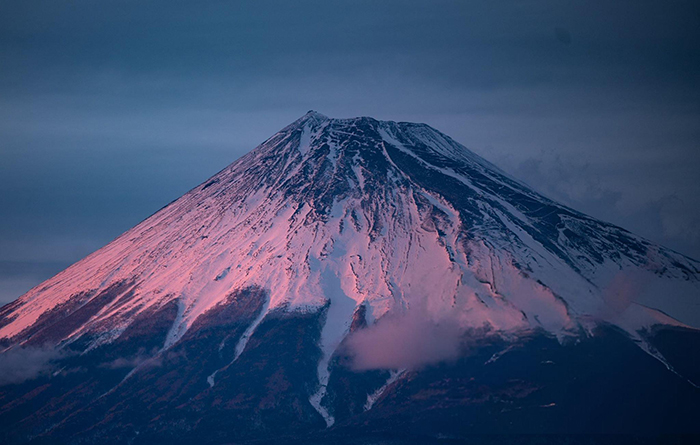 Japan’s Mount Fuji remains snow-free